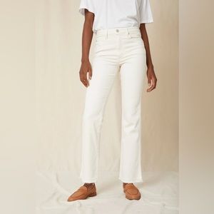 AMO Bella jeans with raw hem in “white oak” size 27